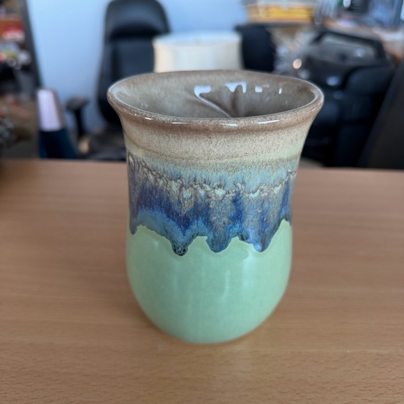 Handcrafted Ceramic Mug - Picture 4 of 7